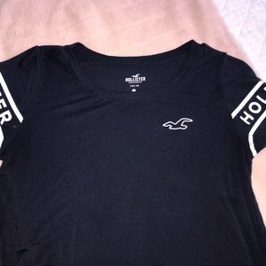 Blue hollister tee! (Open to offers!)
